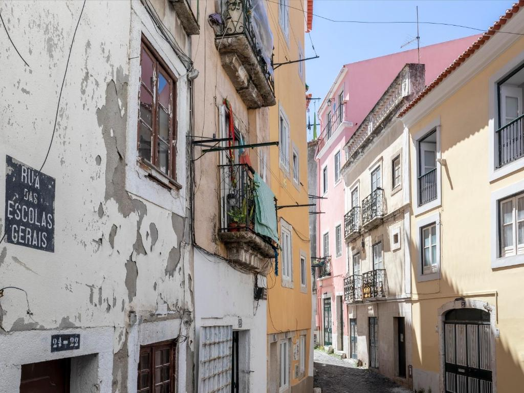 Portugal urban housing in Alfama, Lisbon